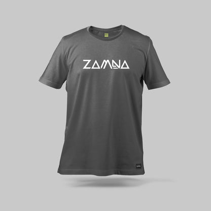 Zamna Club Tee — Core Logo (Manga Corta)